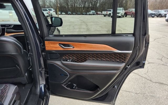 2025 Jeep Grand Cherokee L Summit Reserve