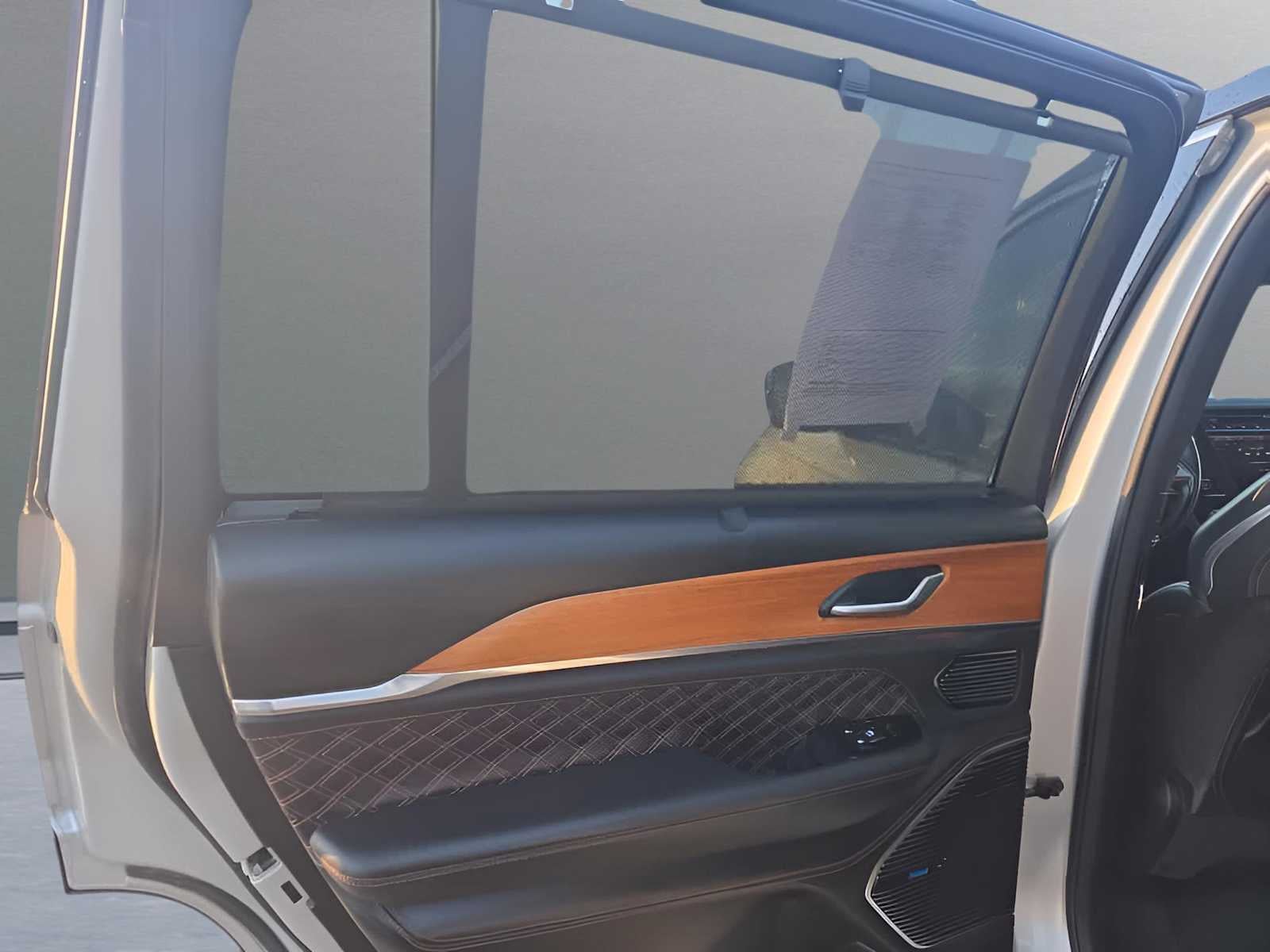 2022 Jeep Grand Cherokee L Summit Reserve