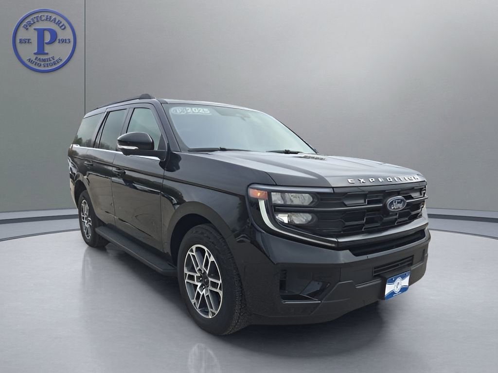 2025 Ford Expedition Active 4x4's photo