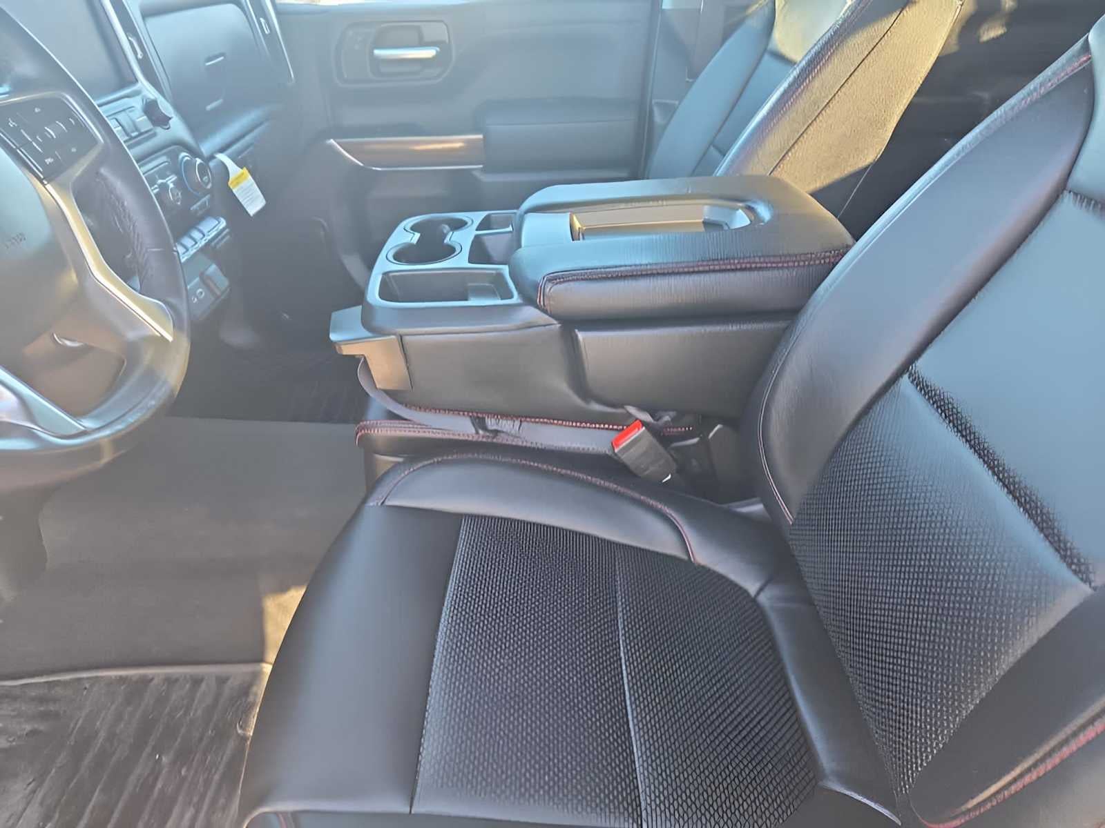 2022 Chevrolet Silverado 1500 LTD LT (2FL)