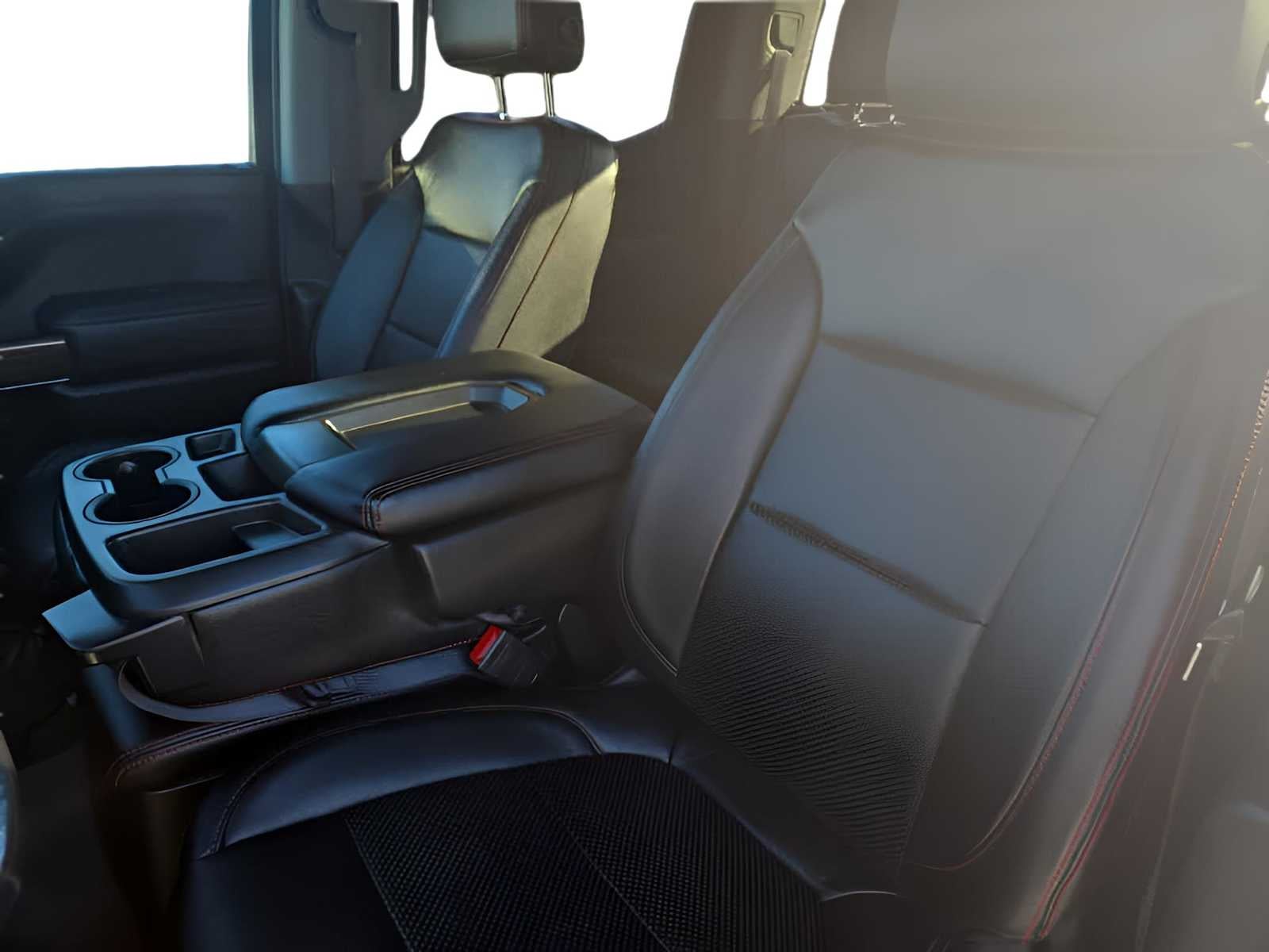 2022 Chevrolet Silverado 1500 LTD LT (2FL)