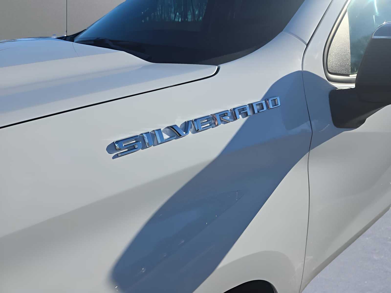 2022 Chevrolet Silverado 1500 LTD LT (2FL)