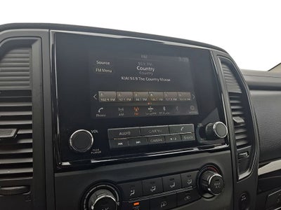 2024 Nissan Titan SV