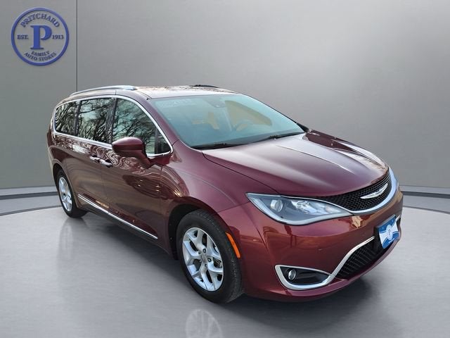 2017 Chrysler Pacifica Touring-L Plus