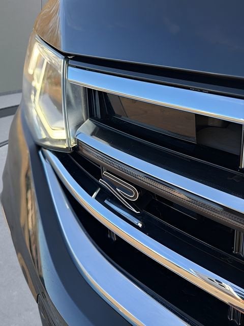 2023 Volkswagen Tiguan SEL R-Line