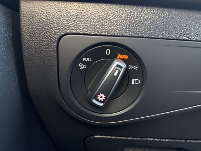 2023 Volkswagen Tiguan SEL R-Line