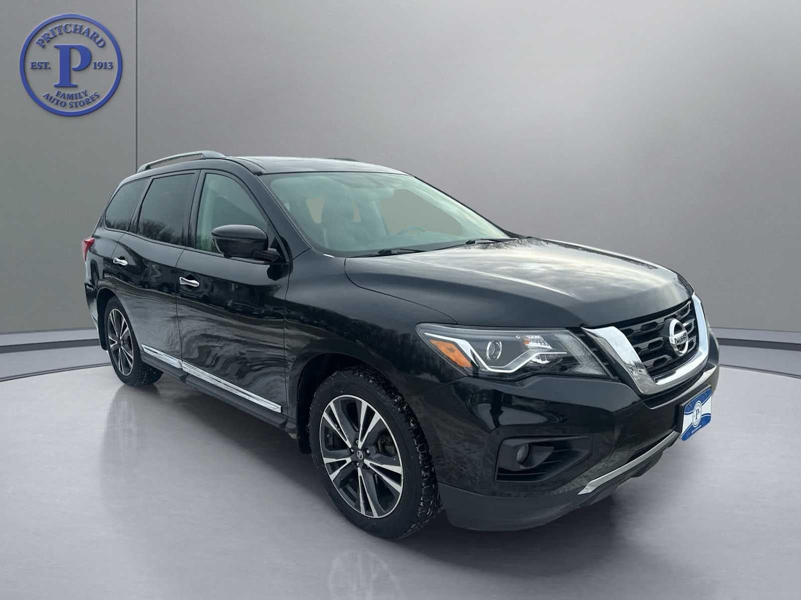2017 Nissan Pathfinder Platinum