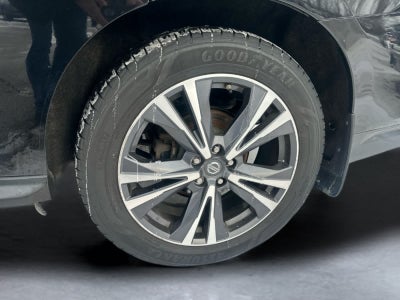 2017 Nissan Pathfinder Platinum