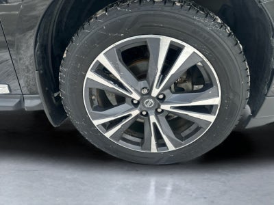 2017 Nissan Pathfinder Platinum