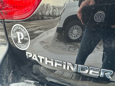 2017 Nissan Pathfinder Platinum