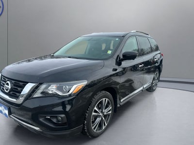 2017 Nissan Pathfinder Platinum