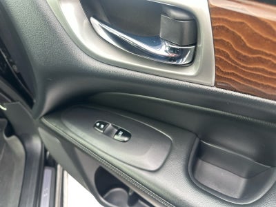 2017 Nissan Pathfinder Platinum