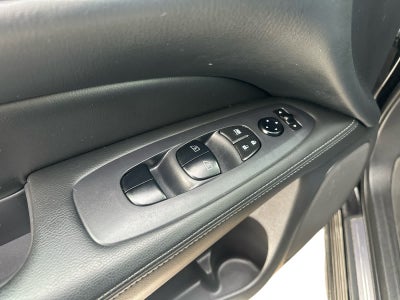 2017 Nissan Pathfinder Platinum