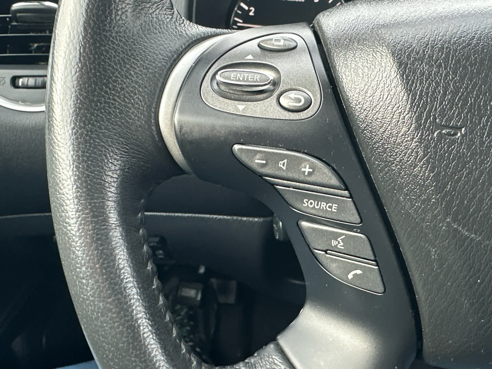 2017 Nissan Pathfinder Platinum