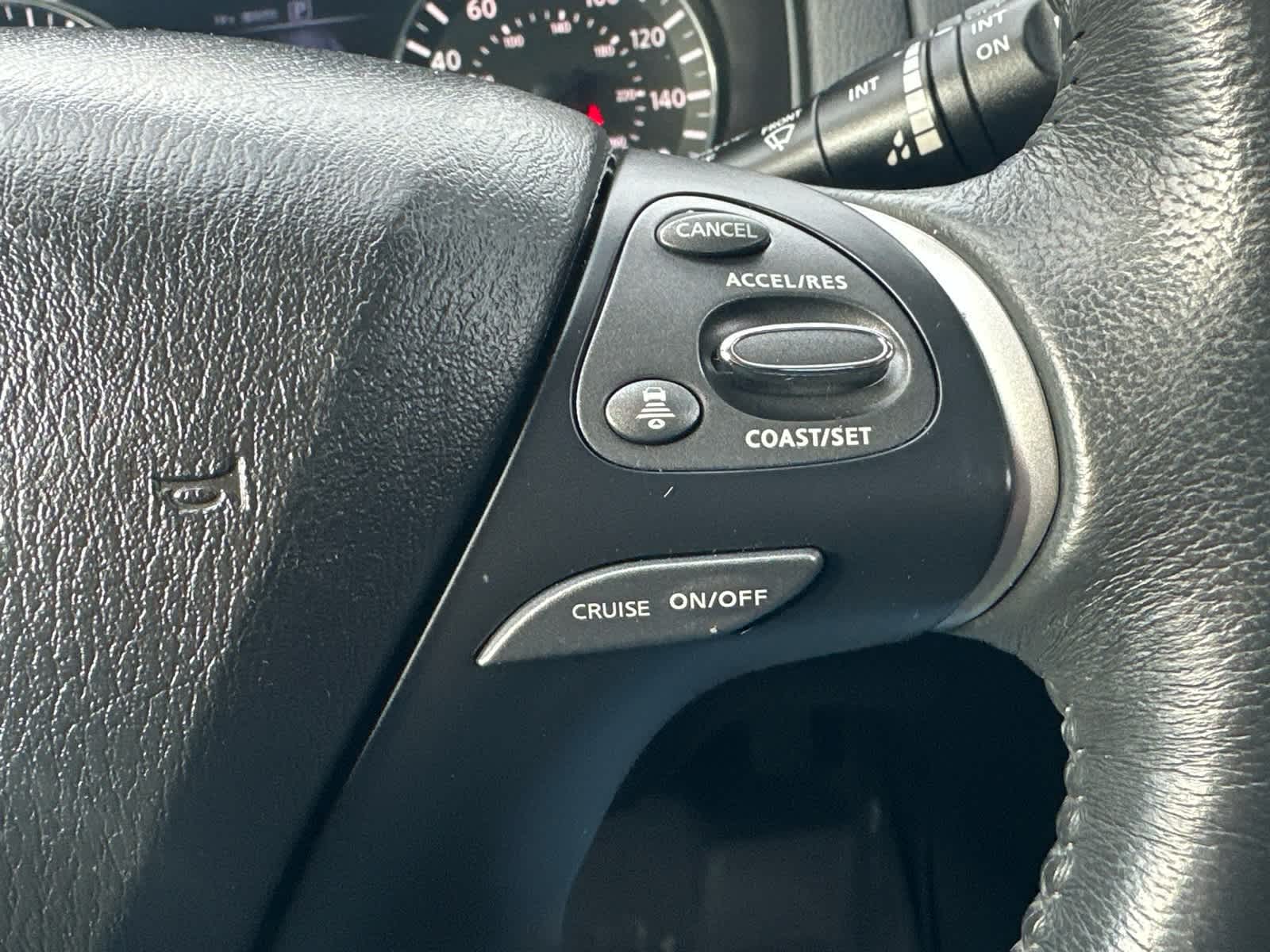 2017 Nissan Pathfinder Platinum