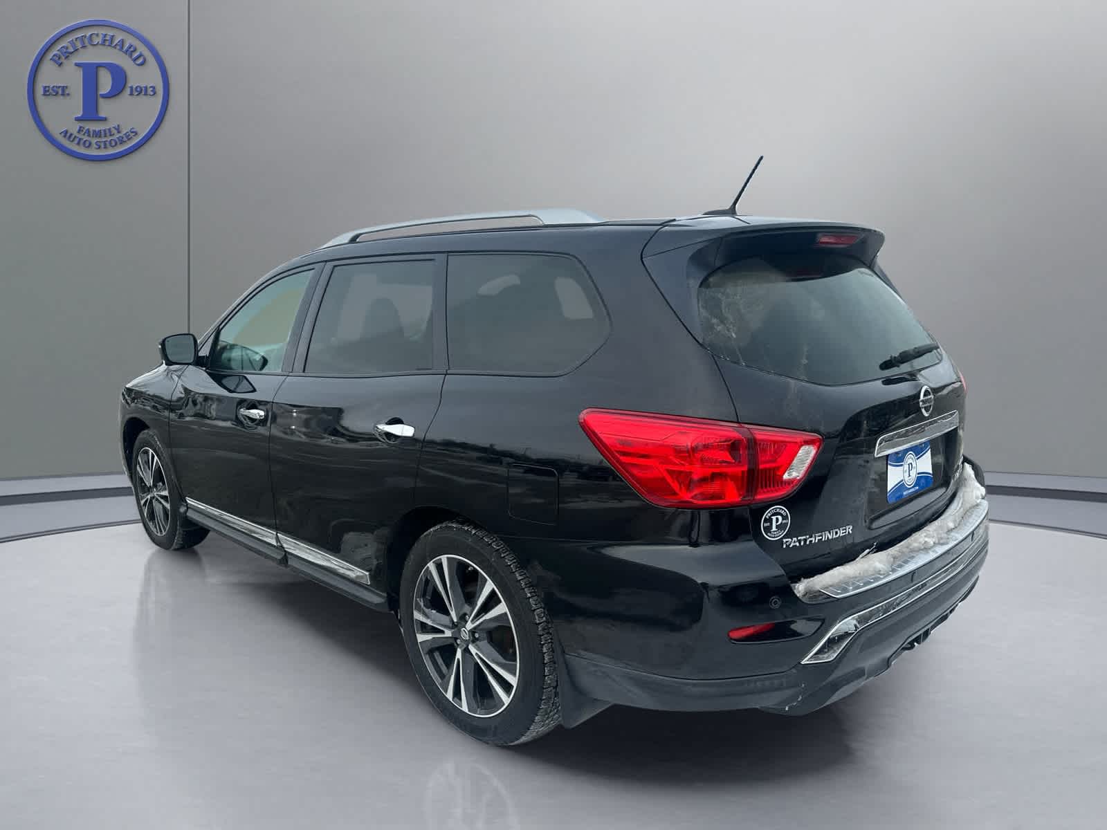 2017 Nissan Pathfinder Platinum