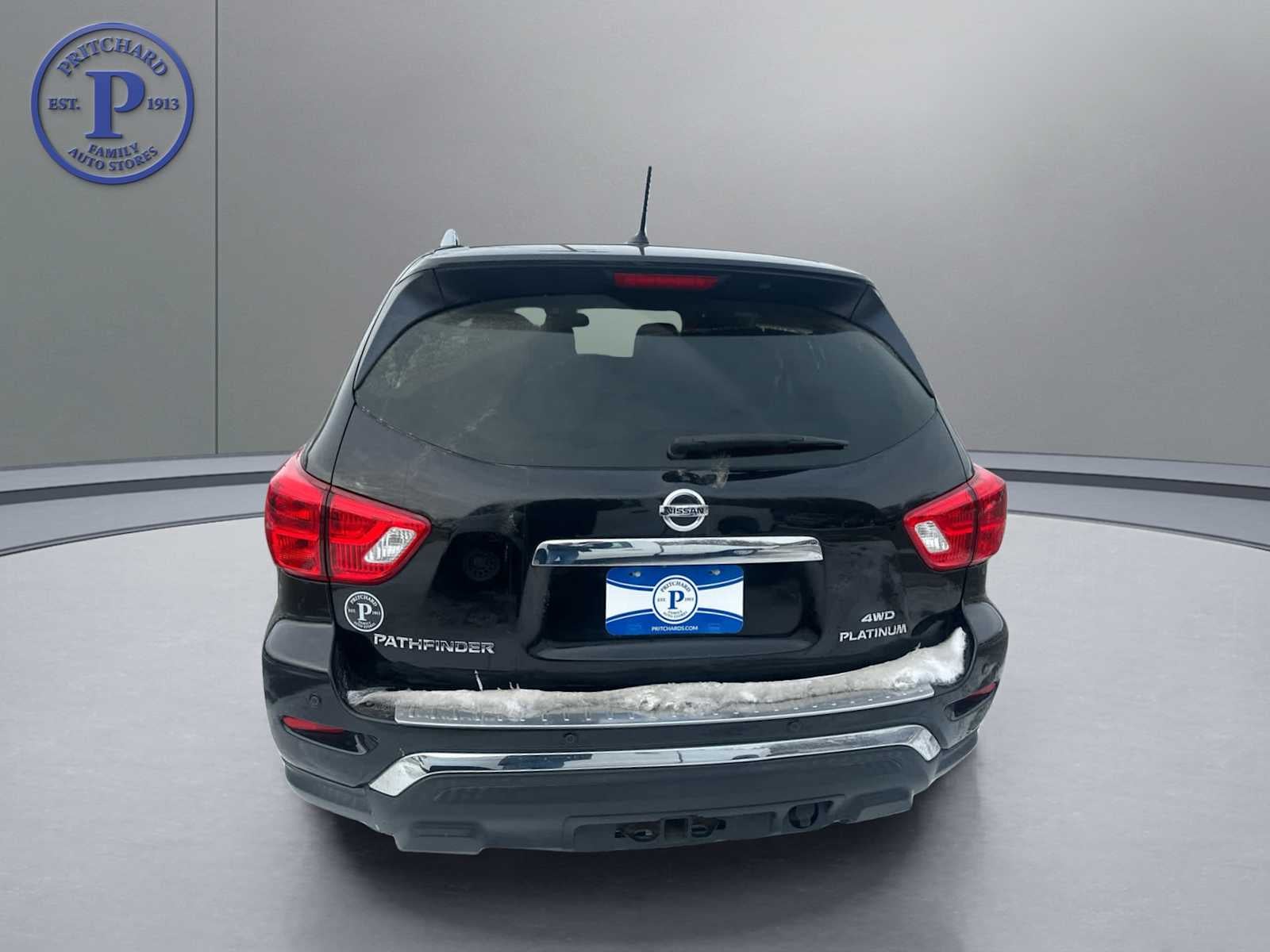 2017 Nissan Pathfinder Platinum