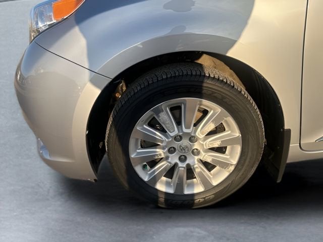 2015 Toyota Sienna Ltd