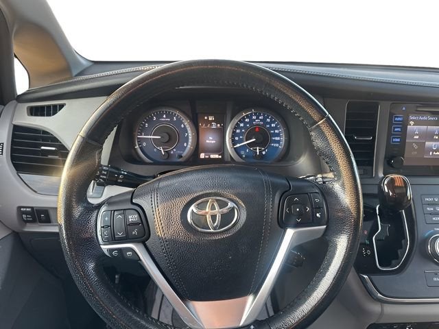 2015 Toyota Sienna Ltd