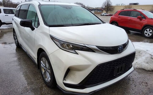 2021 Toyota Sienna XLE