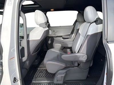 2021 Toyota Sienna XLE
