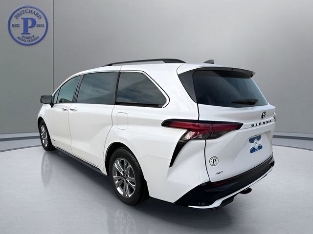 2021 Toyota Sienna XLE