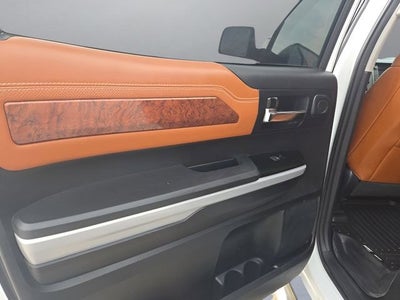 2018 Toyota Tundra 4WD SR5