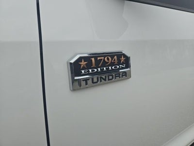 2018 Toyota Tundra 4WD SR5