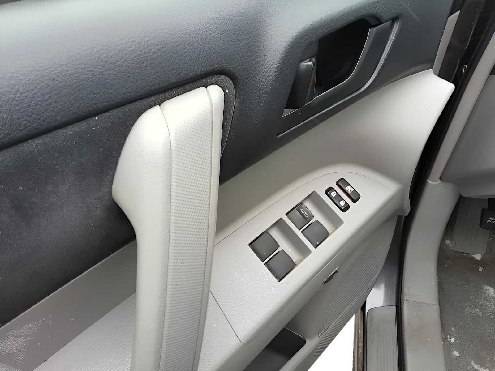 2009 Toyota Highlander Base