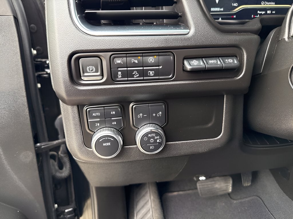 2023 GMC Yukon XL AT4